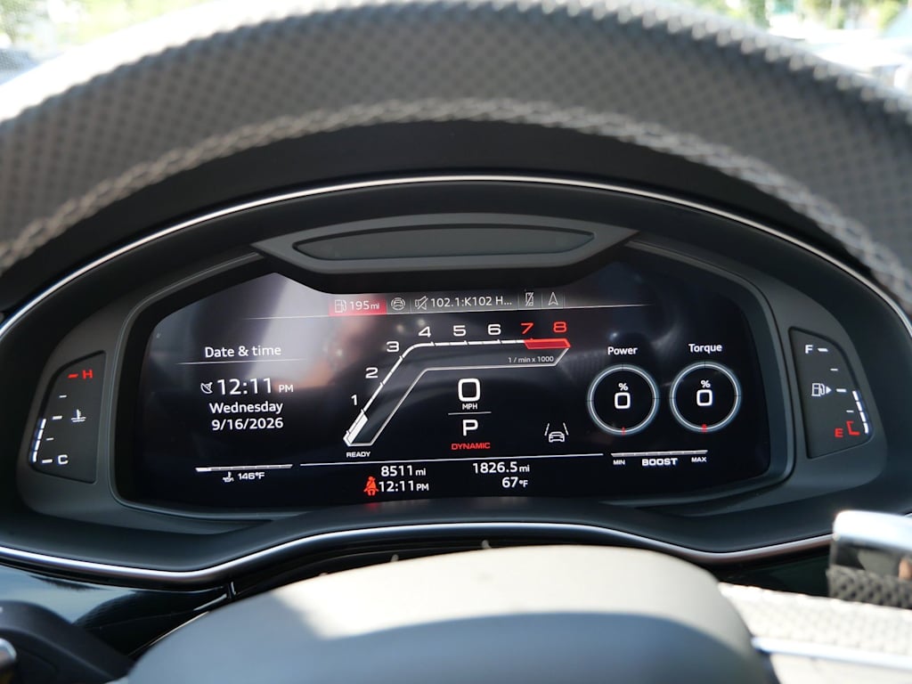Thumbnail: 2024 Audi RS Q8 - 10