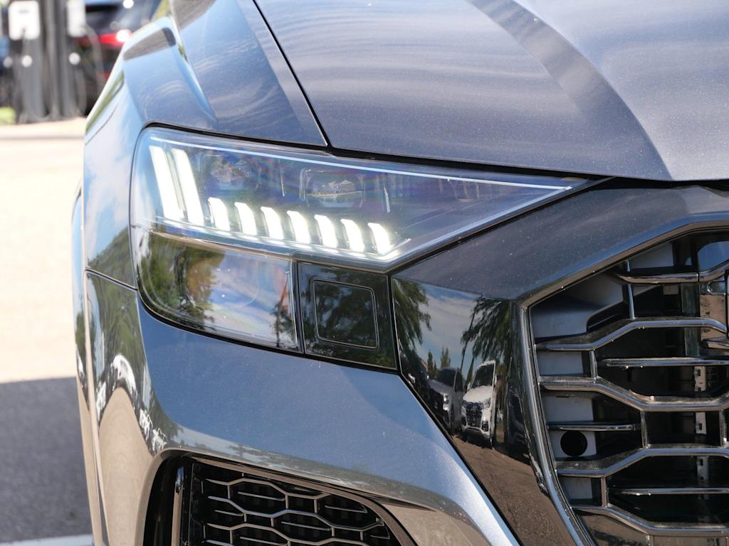 Thumbnail: 2024 Audi RS Q8 - 4