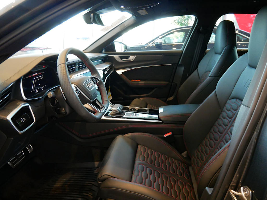 Thumbnail: 2026 Audi RS 6 - 8