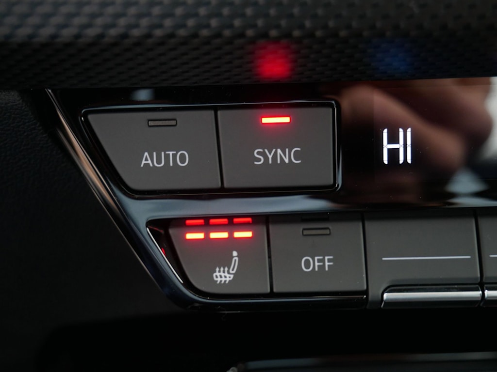 Thumbnail: 2026 Audi RS 3 - 30