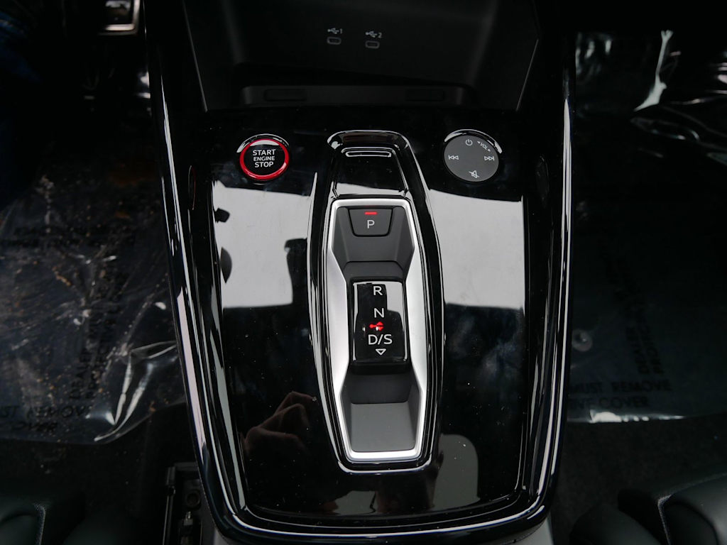 Thumbnail: 2026 Audi RS 3 - 11