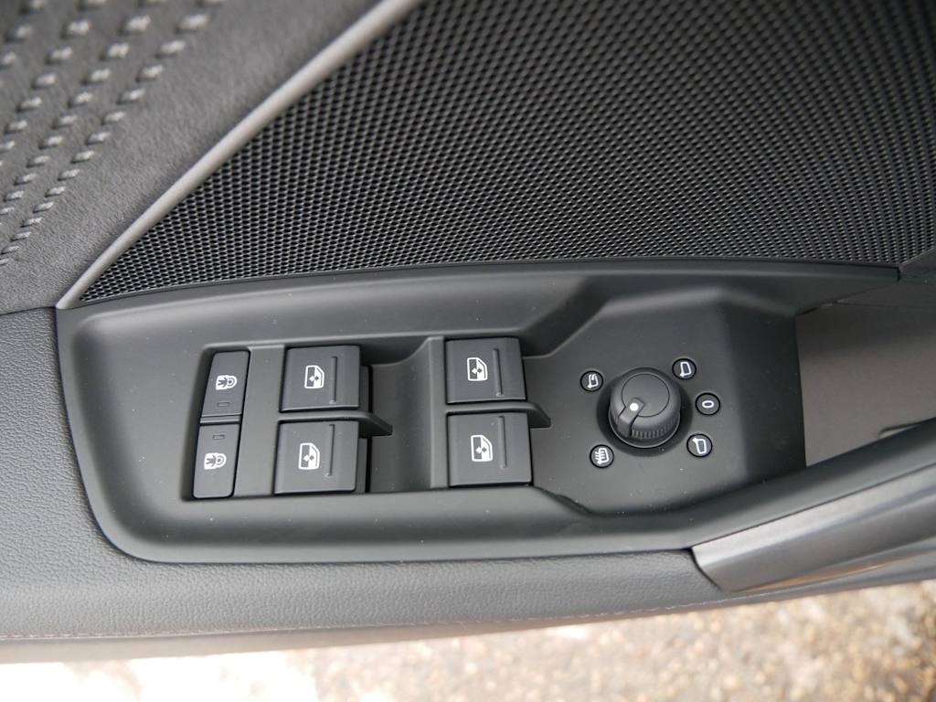 Thumbnail: 2026 Audi RS 3 - 19