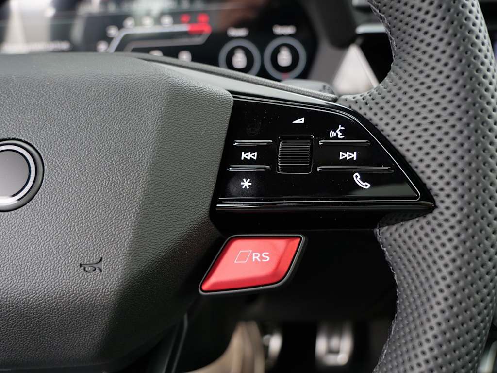 Thumbnail: 2026 Audi RS 3 - 29