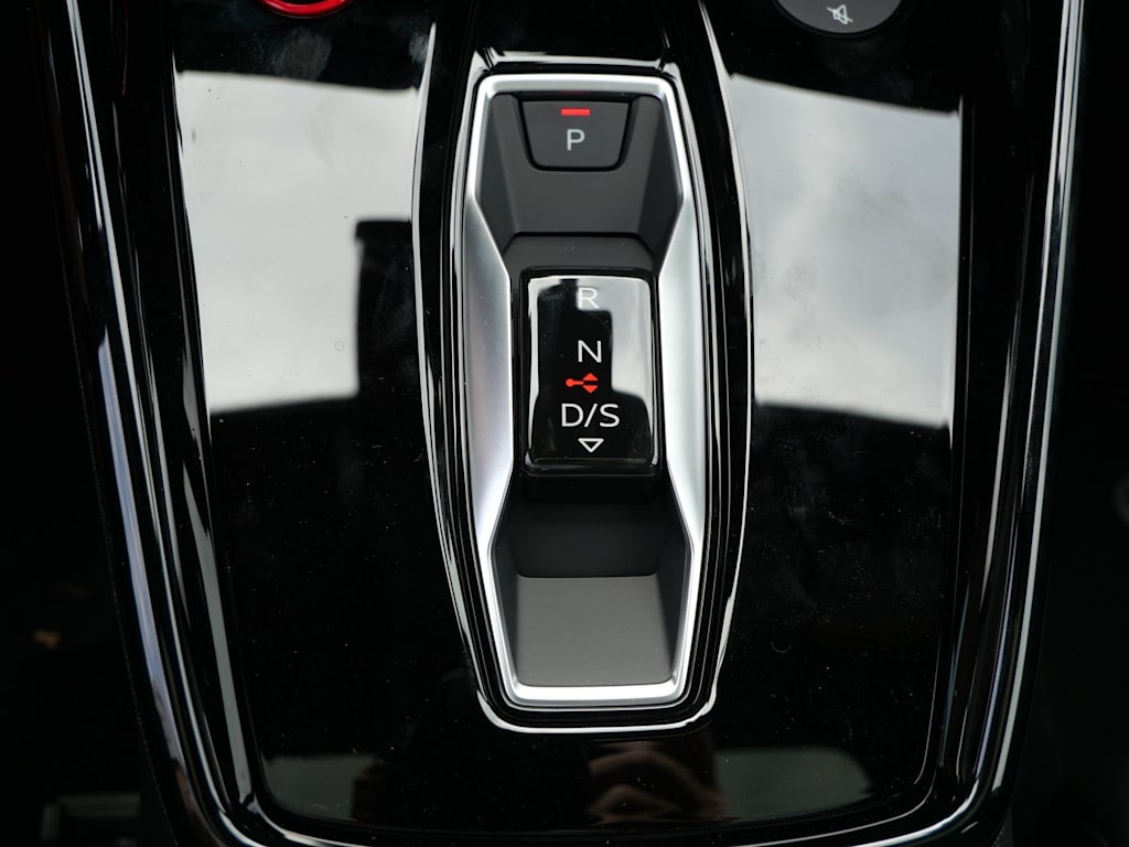 Thumbnail: 2026 Audi RS 3 - 10