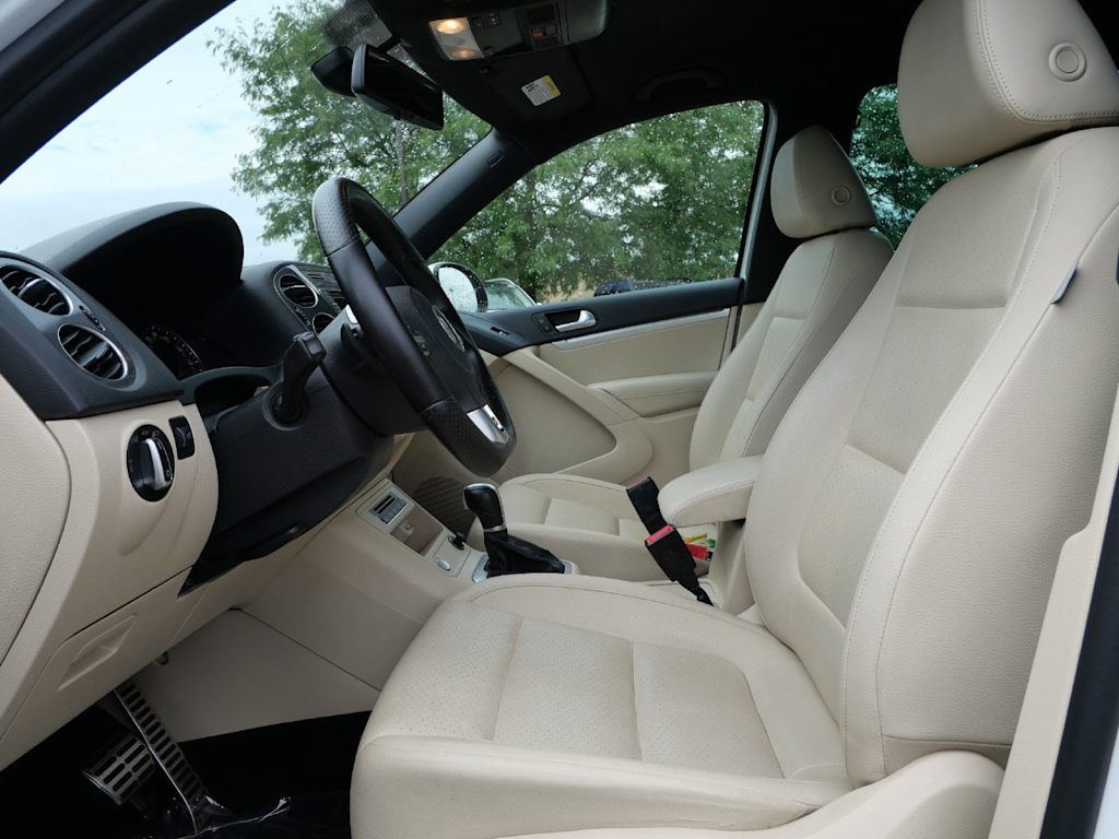 Thumbnail: 2016 Volkswagen Tiguan - 5