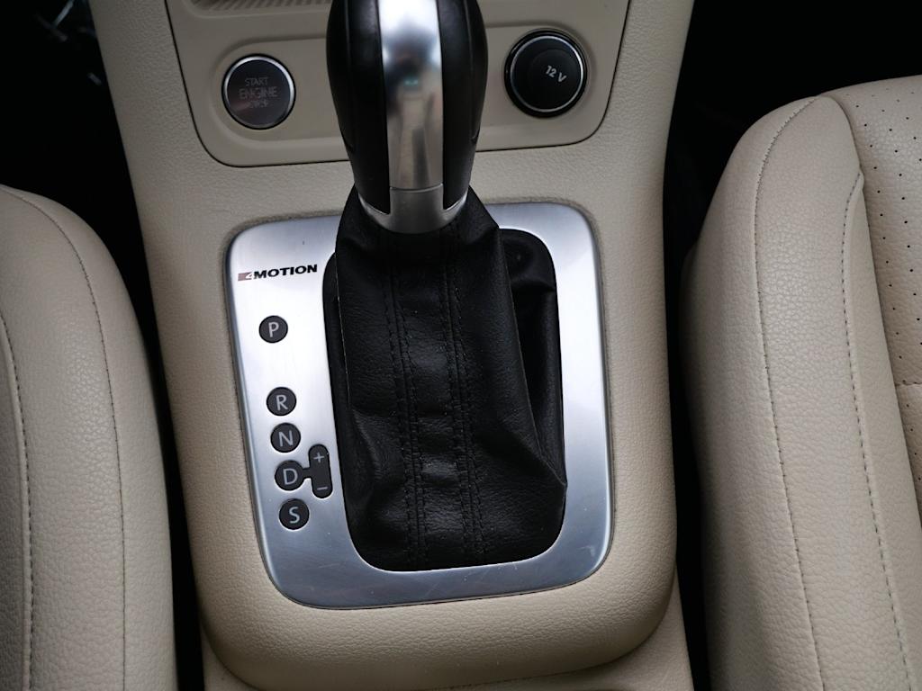 Thumbnail: 2016 Volkswagen Tiguan - 18