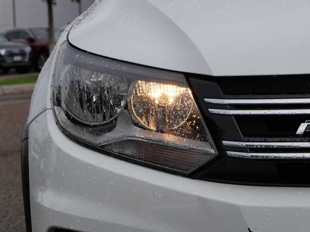 Thumbnail: 2016 Volkswagen Tiguan - 13