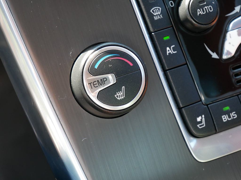 Thumbnail: 2013 Volvo S60 - 20