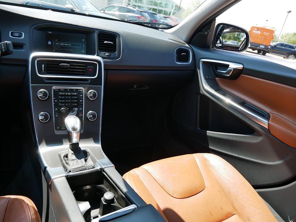 Thumbnail: 2013 Volvo S60 - 9