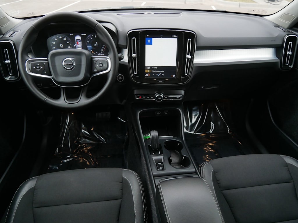 Thumbnail: 2020 Volvo XC40 - 9