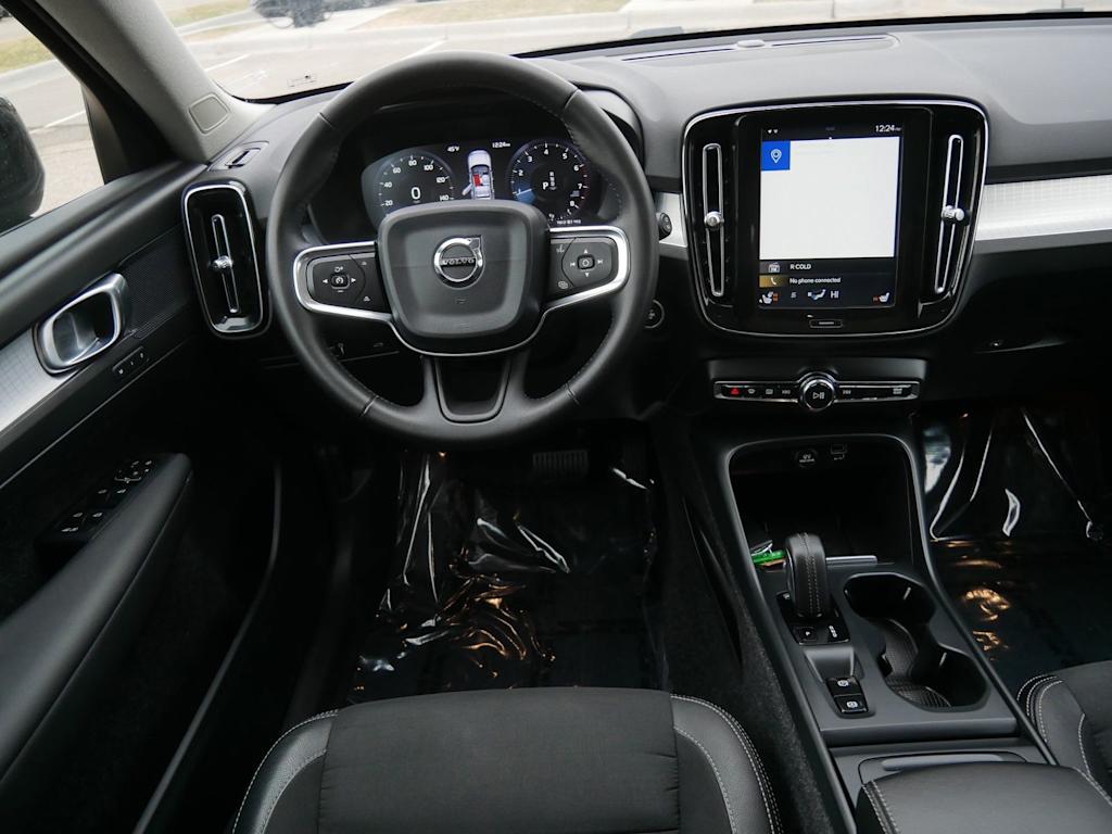 Thumbnail: 2020 Volvo XC40 - 7
