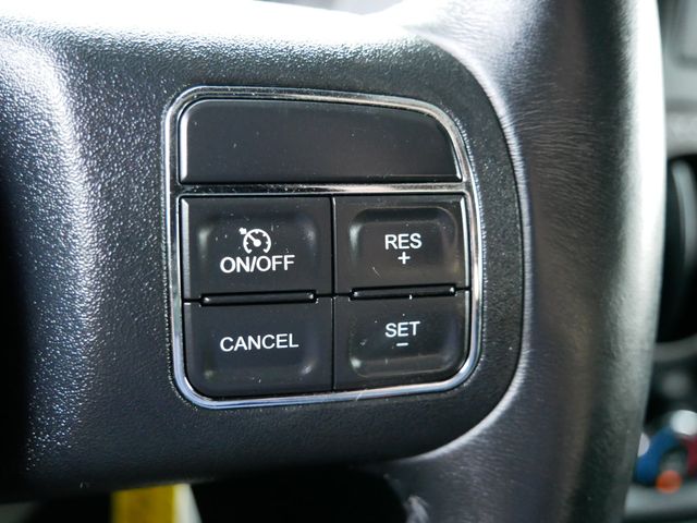 Thumbnail: 2016 Jeep Wrangler - 22
