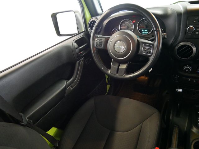 Thumbnail: 2017 Jeep Wrangler - 7