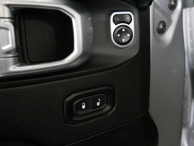 Thumbnail: 2020 Jeep Wrangler - 16