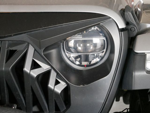 Thumbnail: 2020 Jeep Wrangler - 14
