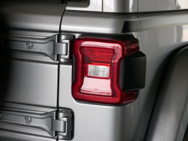 Thumbnail: 2020 Jeep Wrangler - 9