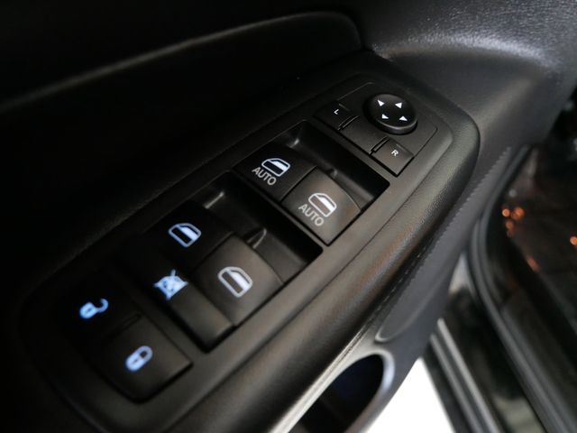 Thumbnail: 2020 Jeep Grand Cherokee - 18