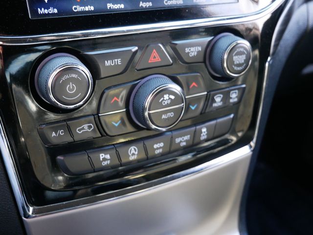 Thumbnail: 2019 Jeep Grand Cherokee - 16