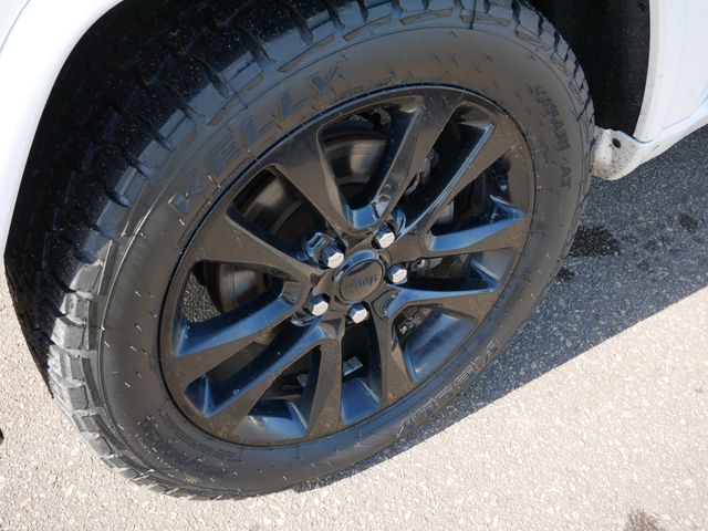 Thumbnail: 2019 Jeep Grand Cherokee - 7