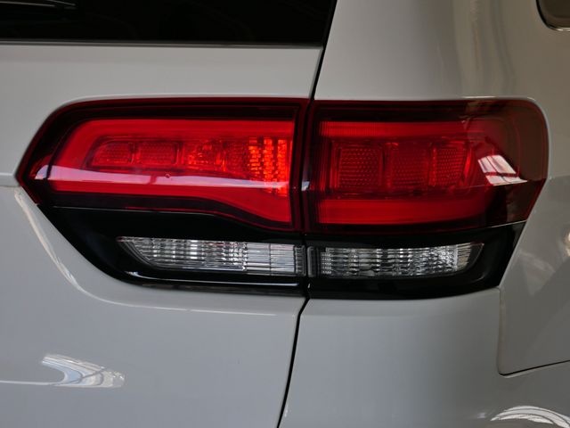 Thumbnail: 2021 Jeep Grand Cherokee - 14