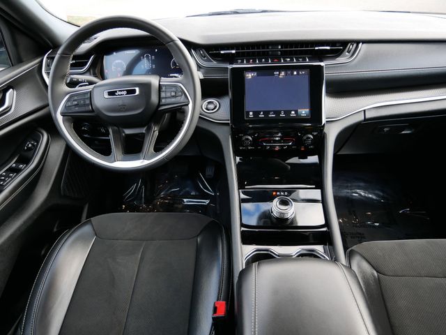 Thumbnail: 2023 Jeep Grand Cherokee L - 8