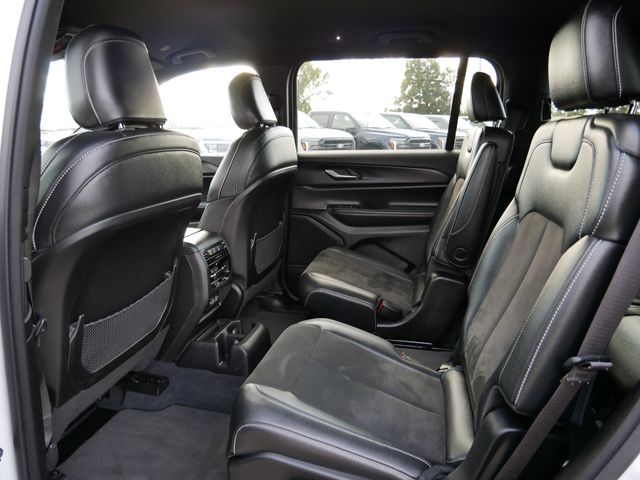 Thumbnail: 2023 Jeep Grand Cherokee L - 9