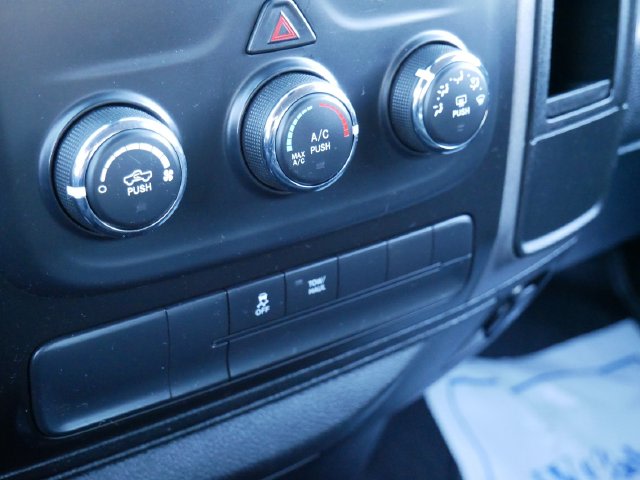 Thumbnail: 2019 RAM 1500 - 19