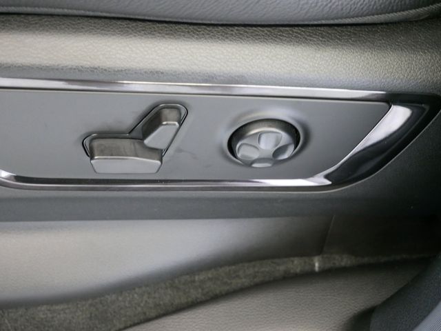 Thumbnail: 2023 RAM 1500 - 17