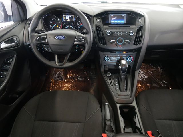 Thumbnail: 2016 Ford Focus - 8