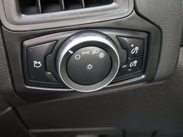 Thumbnail: 2016 Ford Focus - 23