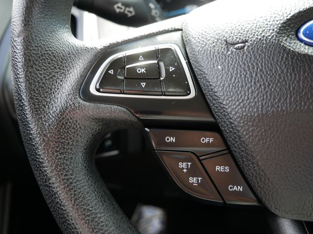 Thumbnail: 2016 Ford Focus - 24
