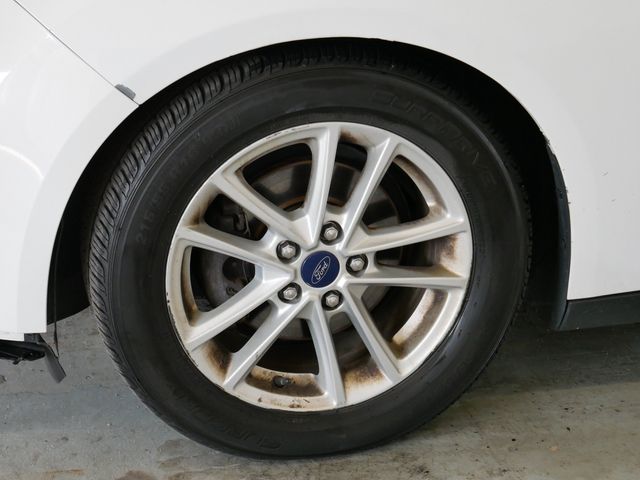 Thumbnail: 2016 Ford Focus - 5