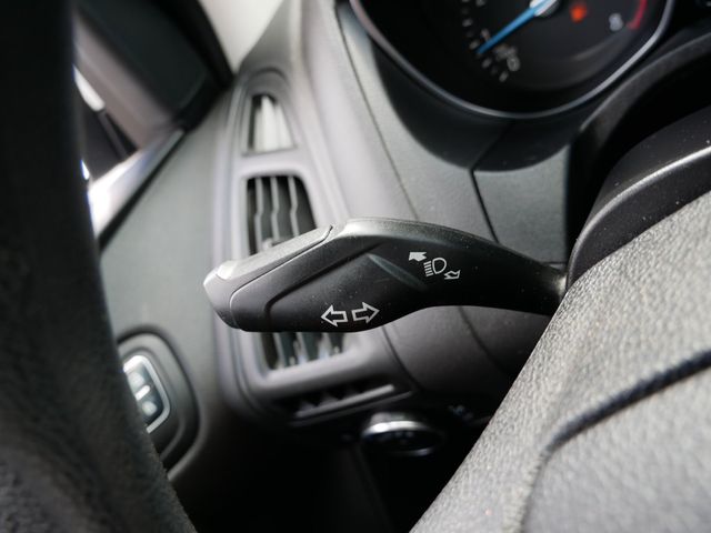Thumbnail: 2016 Ford Focus - 26