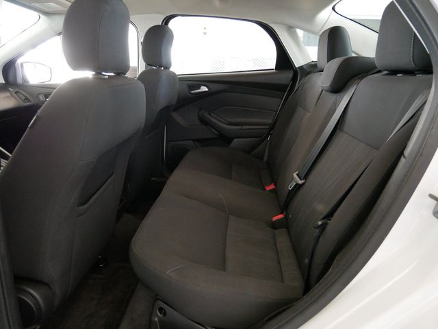 Thumbnail: 2016 Ford Focus - 7