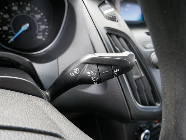 Thumbnail: 2016 Ford Focus - 27