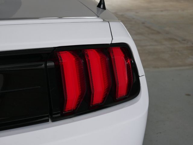 Thumbnail: 2022 Ford Mustang - 14