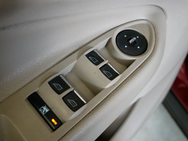 Thumbnail: 2014 Ford Escape - 15