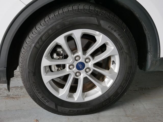 Thumbnail: 2022 Ford Escape - 5