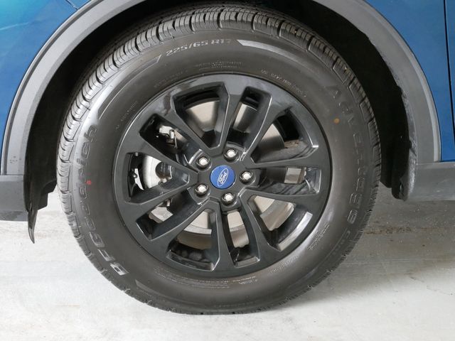 Thumbnail: 2020 Ford Escape - 6