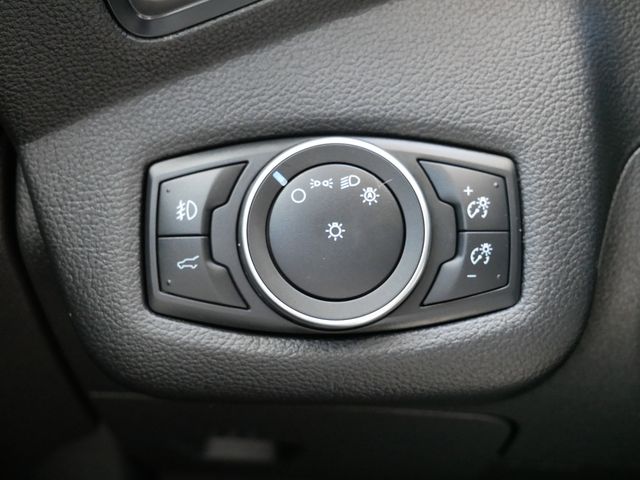 Thumbnail: 2019 Ford Escape - 21