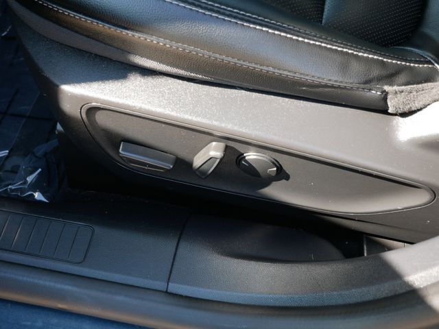 Thumbnail: 2022 Ford Escape - 24