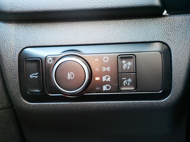 Thumbnail: 2022 Ford Escape - 18