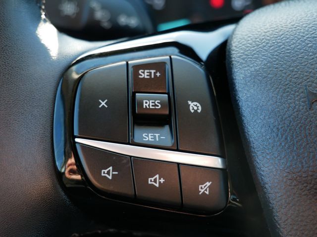 Thumbnail: 2022 Ford Escape - 25