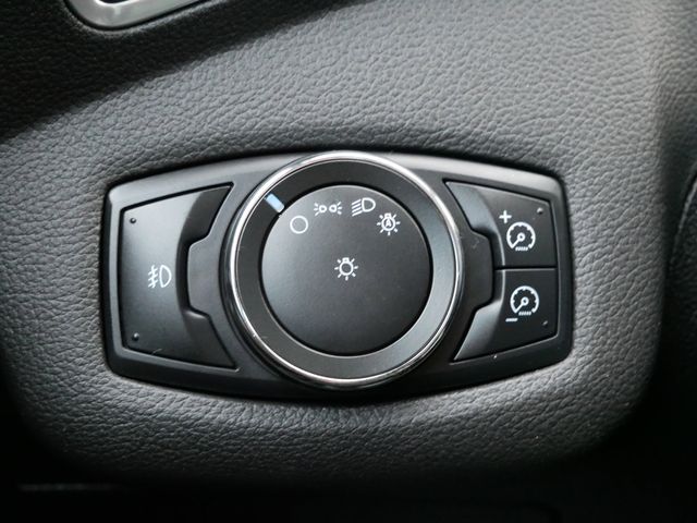 Thumbnail: 2013 Ford Escape - 17