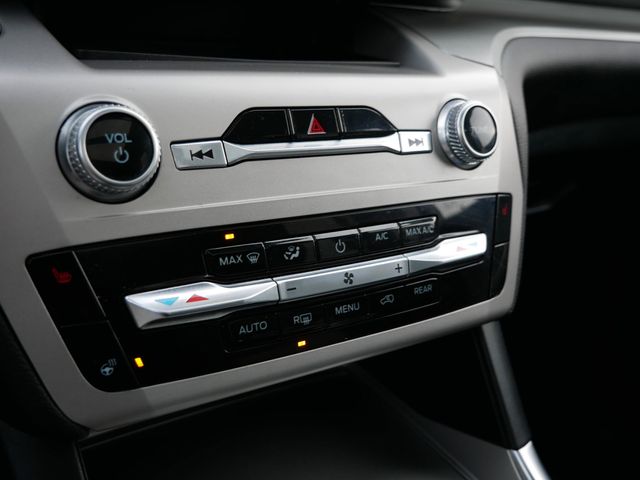 Thumbnail: 2022 Ford Explorer - 17