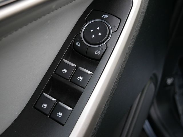 Thumbnail: 2022 Ford Explorer - 23