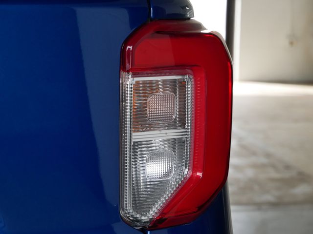 Thumbnail: 2023 Ford Explorer - 16