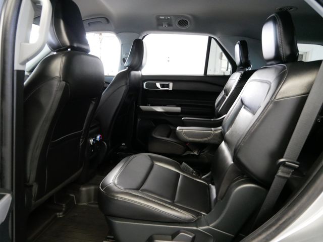 Thumbnail: 2021 Ford Explorer - 8