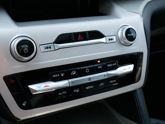 Thumbnail: 2024 Ford Explorer - 19