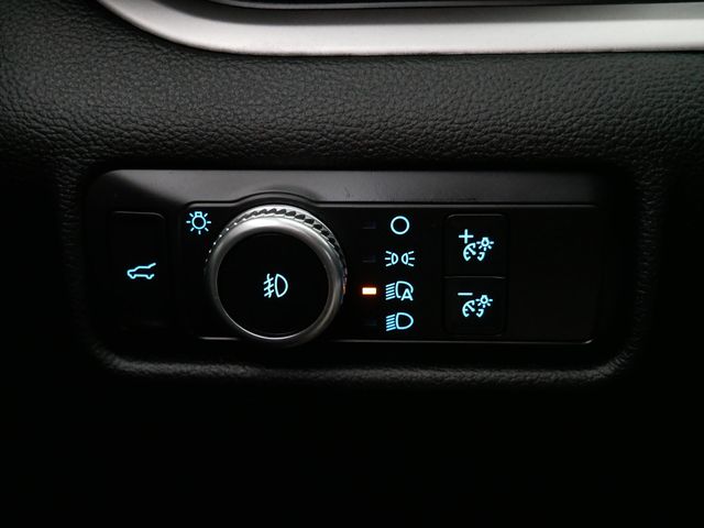 Thumbnail: 2020 Ford Explorer - 21